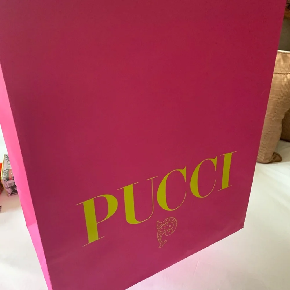 Brand new rare Emilio Pucci pink authentic shopping bag with fabric handles
